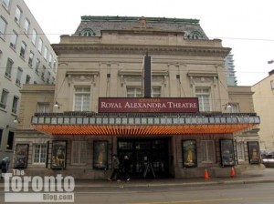 Royal-Alexandra-Theatre-on-King-Street-West-February-17-2011-IMG_2214